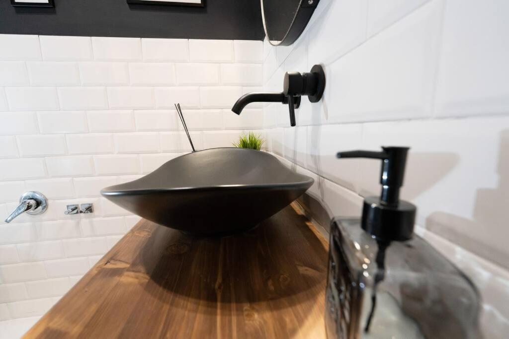 Loft Stupendo Nel Cuore Di Trastevere Acasadicri โรม ภายนอก รูปภาพ